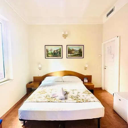 Ξενοδοχείο Resi